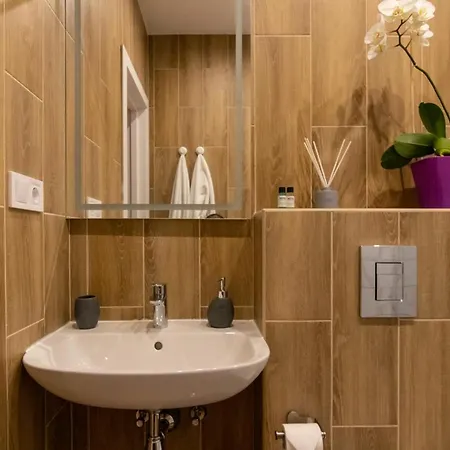 Chillax Guest house 3*